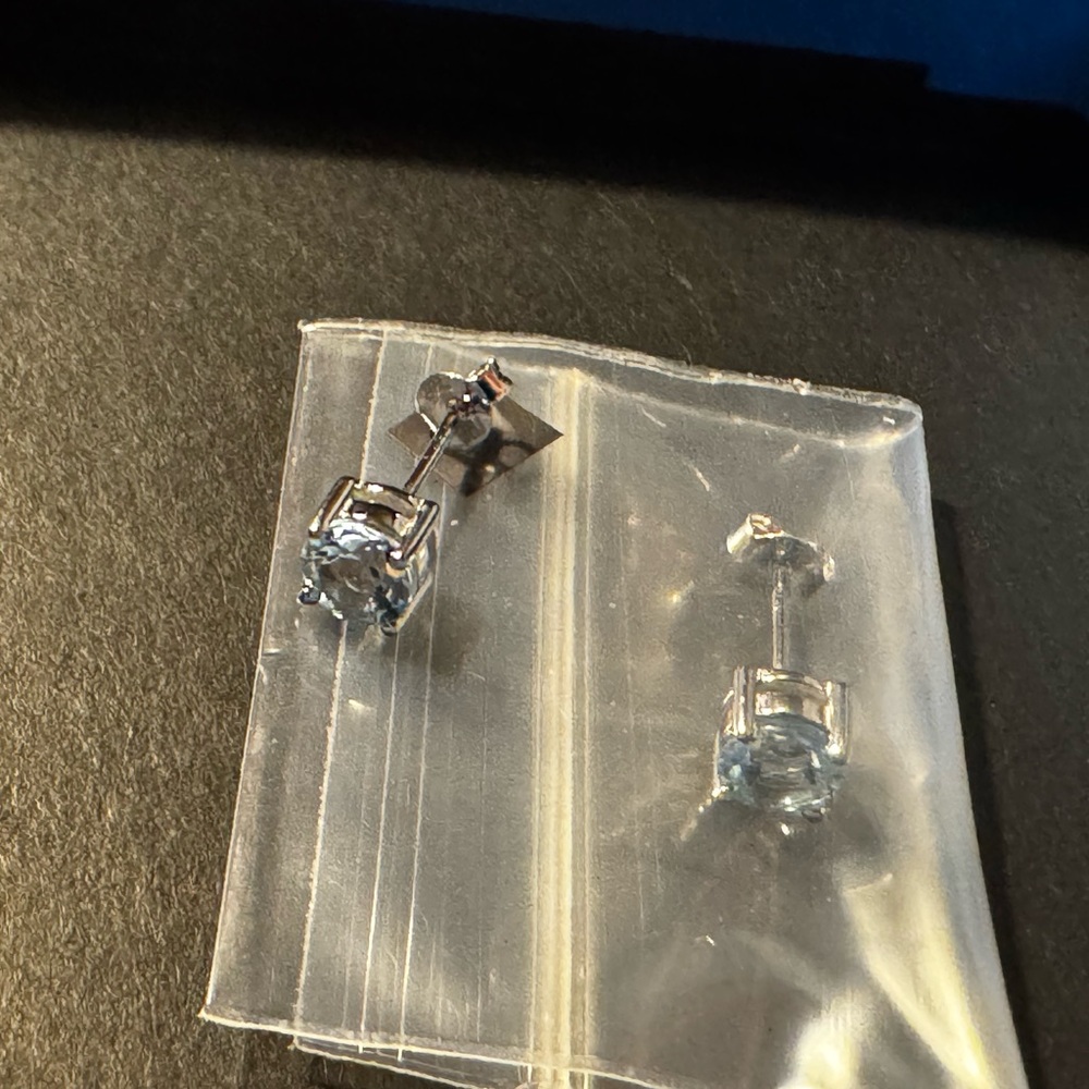Silver 925 stud aquamarine